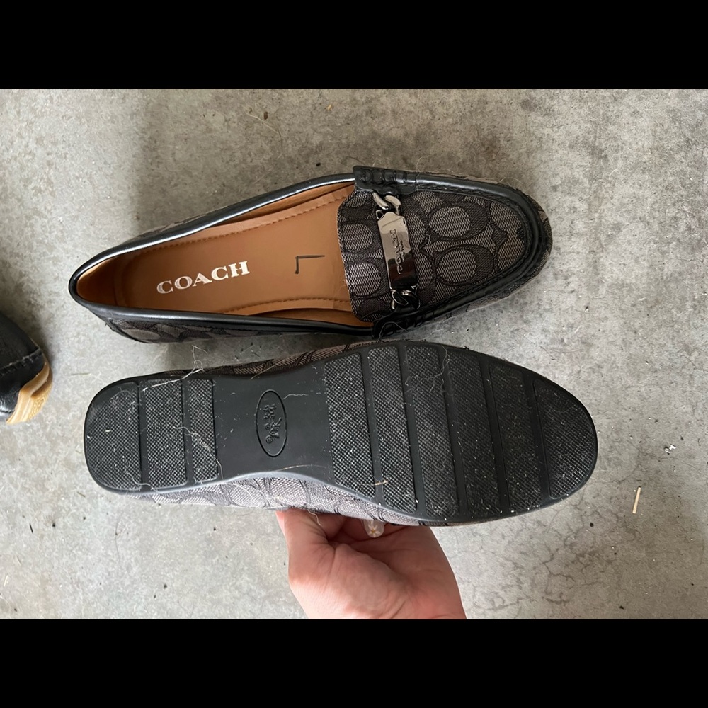 Coach flats